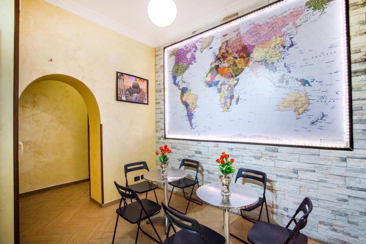 Funny Palace Hostel Rome Buitenkant foto